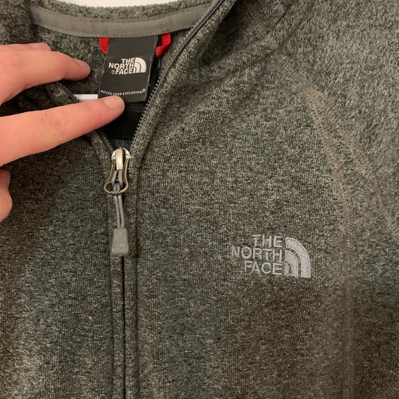 Grey zip up the north face size medium - Picture 3 of 4